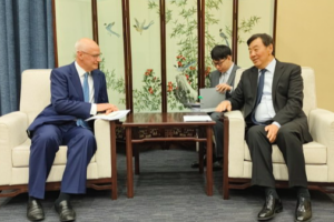 China__UK_Pledge_Joint_Efforts_to_Advance_Iran_Peace_Talks