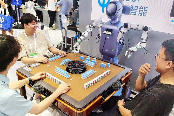 China_s_Service_Sector_Emerges_as_Key_Economic_Driver_Post_Qingming_Festival