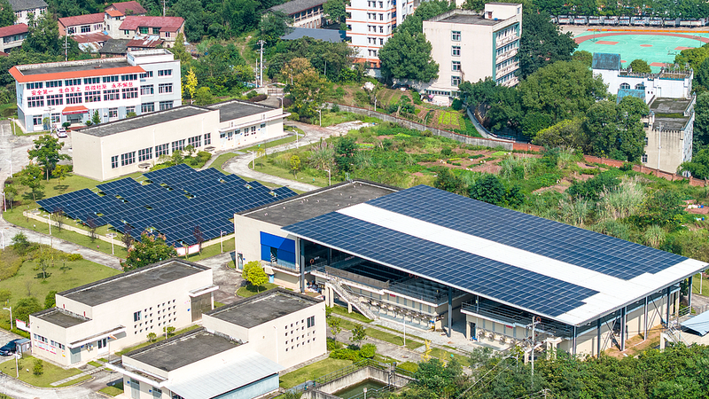 Chinese_Premier_Urges_Energy_Shift__Tech_Innovation_in_Sichuan_Tour