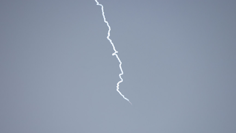 Debris_Strikes_Dubai_s_Oracle_Building_After_Aerial_Interception__No_Injuries_Reported - Khabar Asia Debris_Strikes_Dubai_s_Oracle_Building_After_Aerial_Interception__No_Injuries_Reported