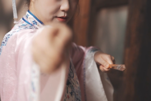 Fuzhou_s_Three_Sword_Hairpins__A_Symbol_of_Strength_and_Identity video poster