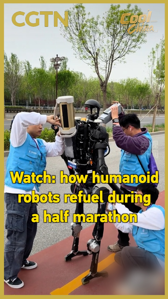 Humanoid_Robot_Completes_Half_Marathon_with_Mid_Race_Battery_Swaps_in_2026 video poster