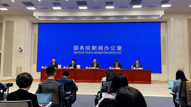 Inner_Mongolia_s_New_FTZ_Aims_to_Boost_Regional_Economic_Integration video poster