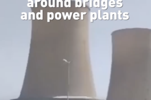 Iranians_Mobilize_in_Human_Chains_to_Protect_Infrastructure_Amid_External_Threats video poster