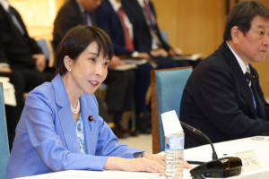 Japanese_Media_Warn_Gov_t_Moves_Threaten_Pacifist_Foundations