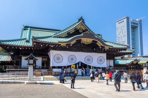 Japanese_PM_s_Yasukuni_Offering_Sparks_Regional_Tensions