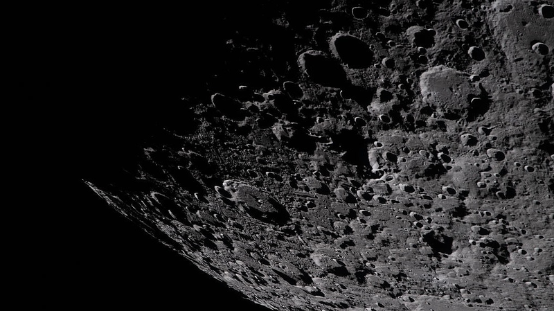 Lunar_Ice_Traps_Hold_Billions_of_Years_of_History__Study_Reveals