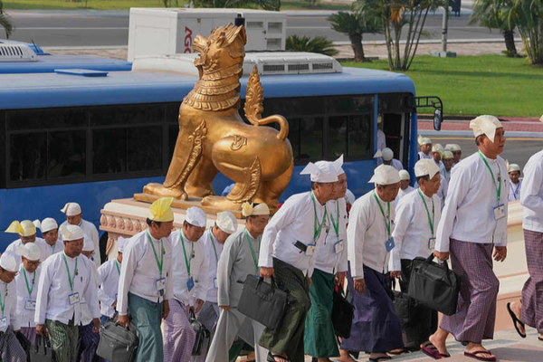 Myanmar_Set_to_Elect_New_President_Amid_Parliamentary_Vote