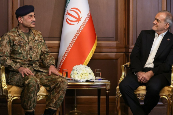 Pakistan_Army_Chief_Stresses_Dialogue_in_Iran_Visit_to_Bolster_Regional_Stability