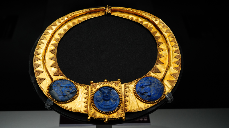 Persian_Treasures_Illuminate_China_Amid_Regional_Tensions