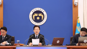 ROK_Leader_Expresses_Regret_to_DPRK_Over_Drone_Incident