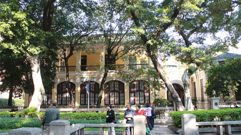 Shamian_Island__Guangzhou_s_Romantic_Backdrop_Captivates_Filmmakers_and_Tourists_in_2026