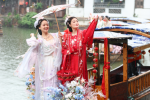 Silkworm_Flower_Festival_Revives_Millennia_Old_Traditions_in_Zhejiang
