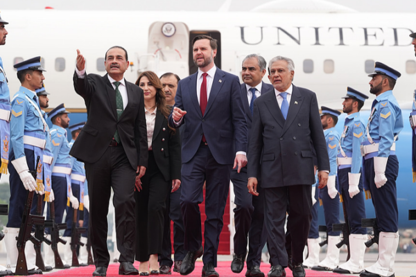 US_Iran_Talks_Stall_Over__Excessive_Demands__as_Key_Issues_Remain_Unresolved