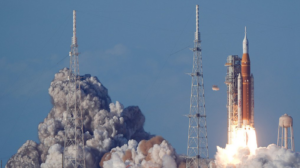 US_Launches_Historic_Artemis_II_Crewed_Moon_Mission