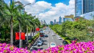 Vietnam_s_Leader_Explores_China_s_High_Speed_Rail__Strengthens_ASEAN_Ties_in_Guangxi_Visit