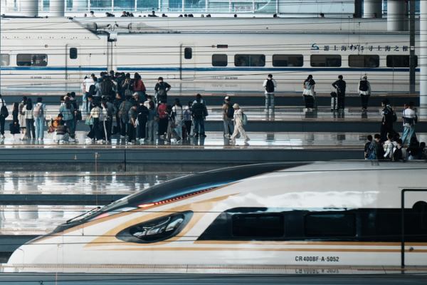 China_s_Railway_Network_Surpasses_100_Million_Passenger_Trips_During_May_Day_Holiday