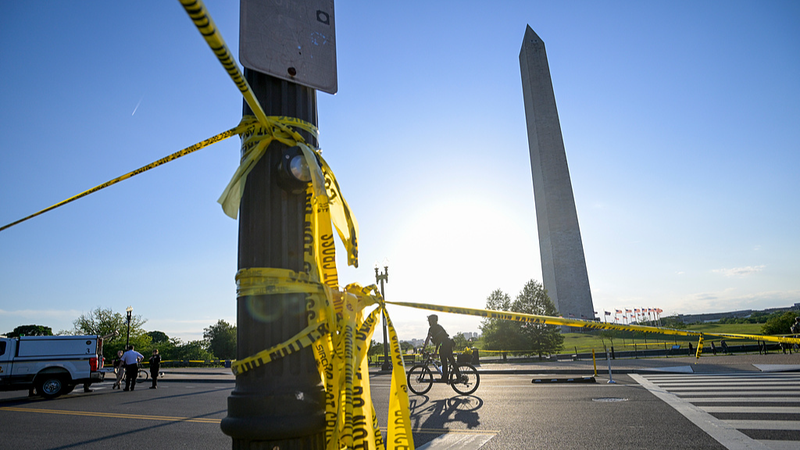 Secret_Service_Shoots_Individual_Near_Washington_Monument