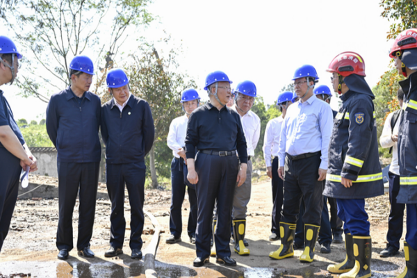 State_Council_to_Probe_Deadly_Fireworks_Plant_Explosion_in_Hunan
